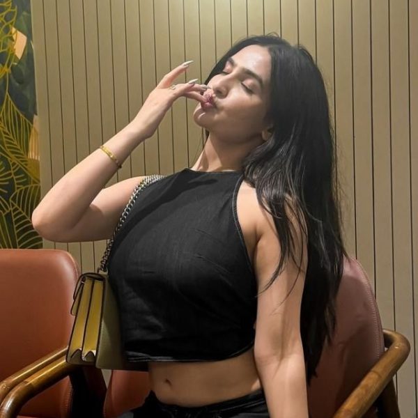 Online Escort in Lahore